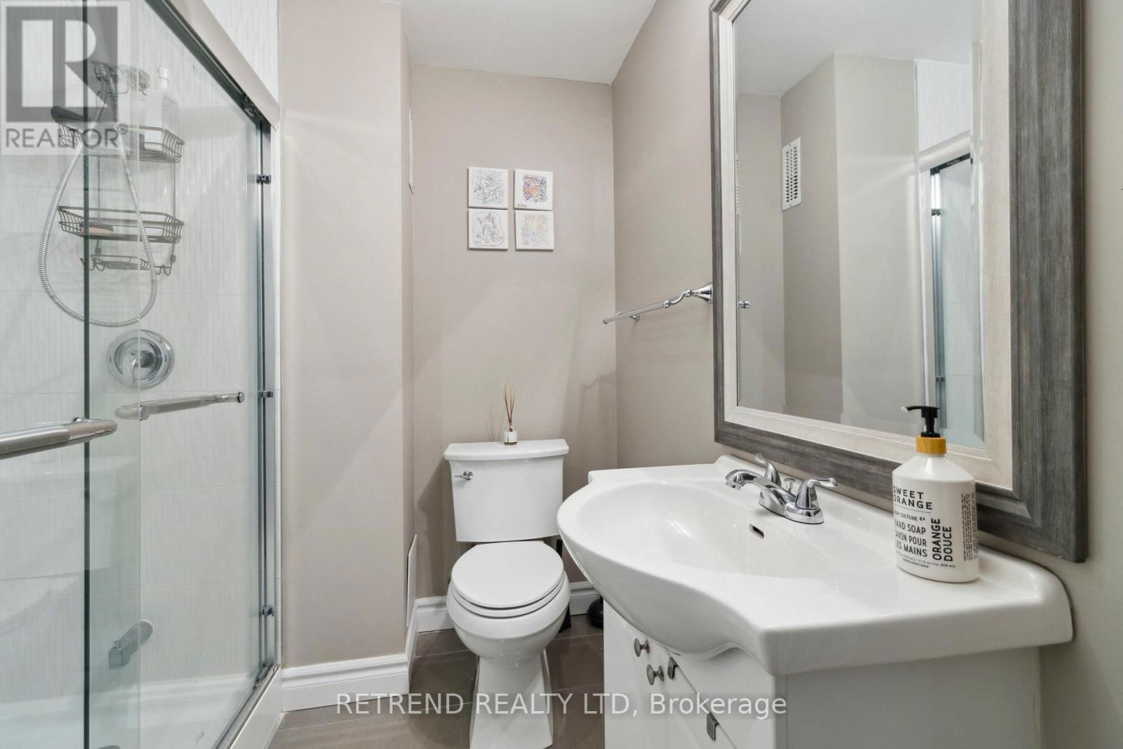 8 NILES WAY Image 35