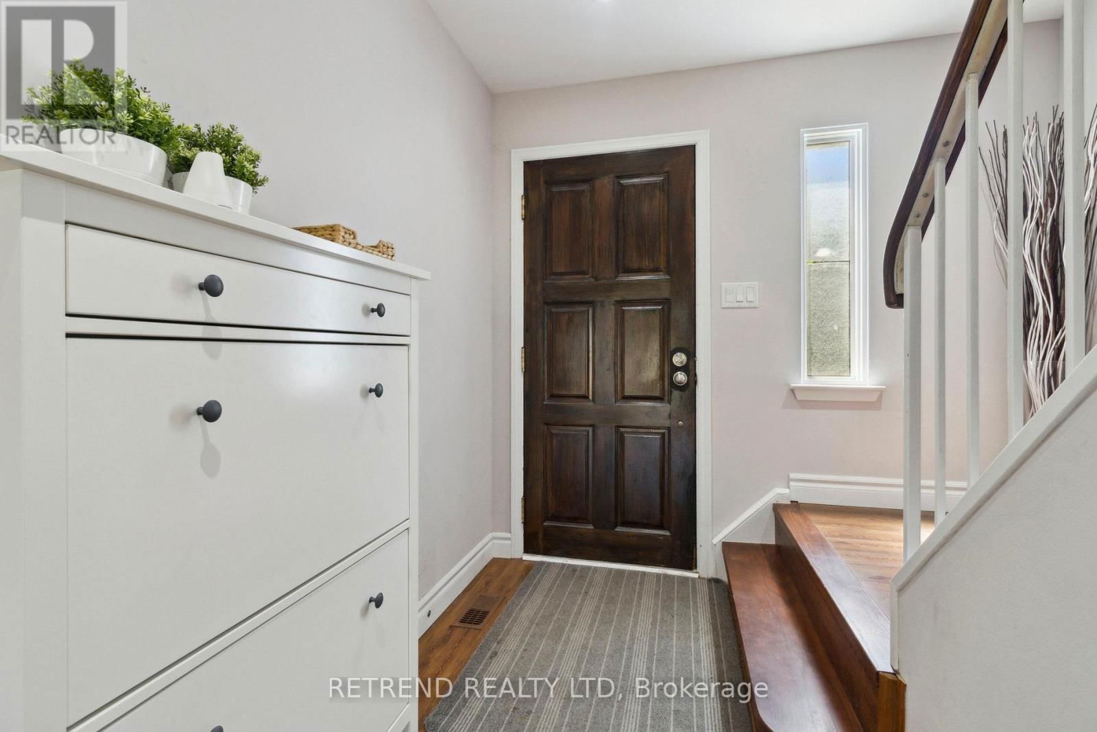 8 NILES WAY Image 4