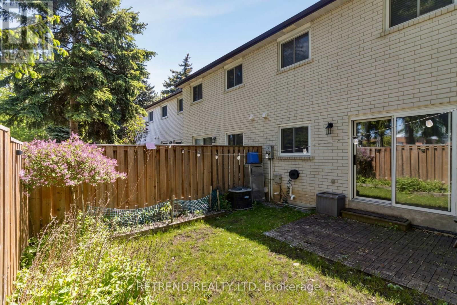 8 NILES WAY Image 41