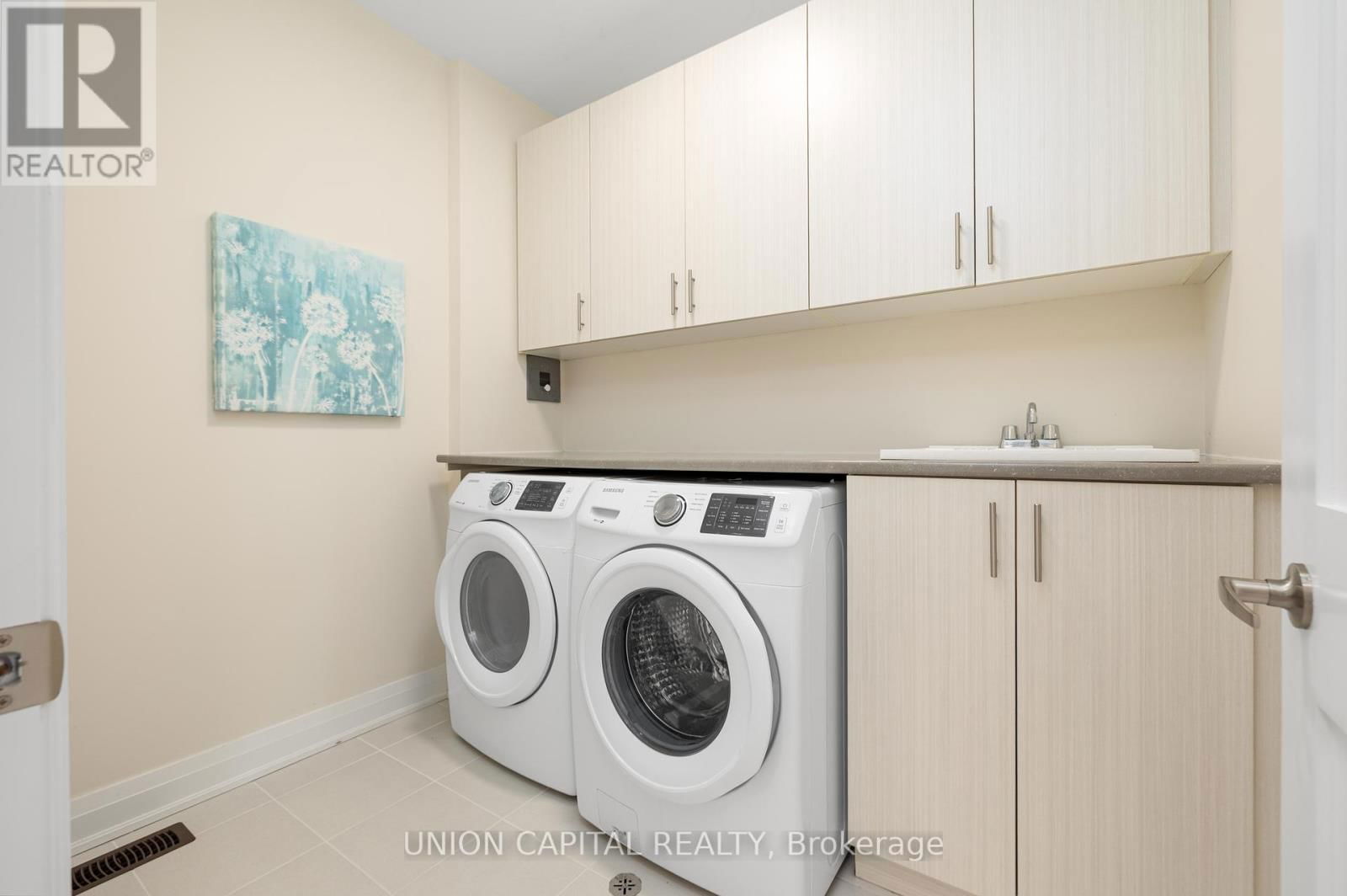 47 CAUSLAND LANE Image 32
