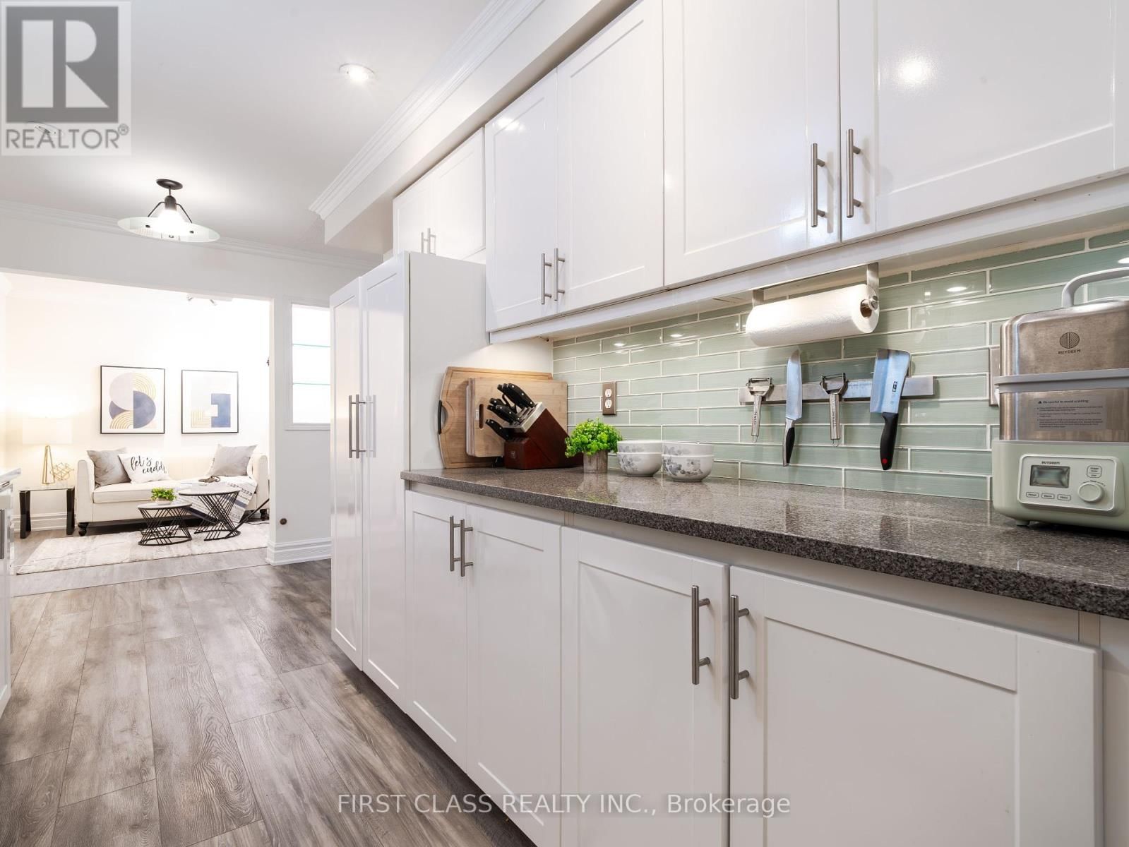 703 CARADONNA CRESCENT Image 11