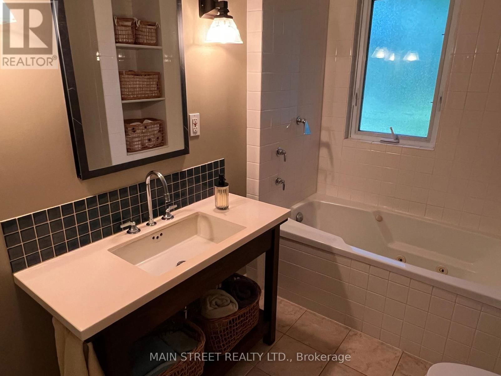 68 HILLVIEW DRIVE Image 13