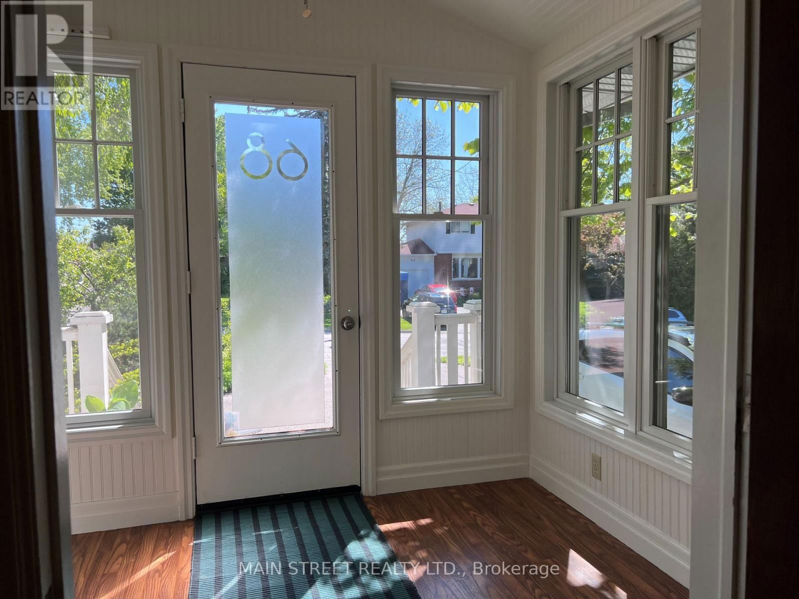 68 HILLVIEW DRIVE Image 2