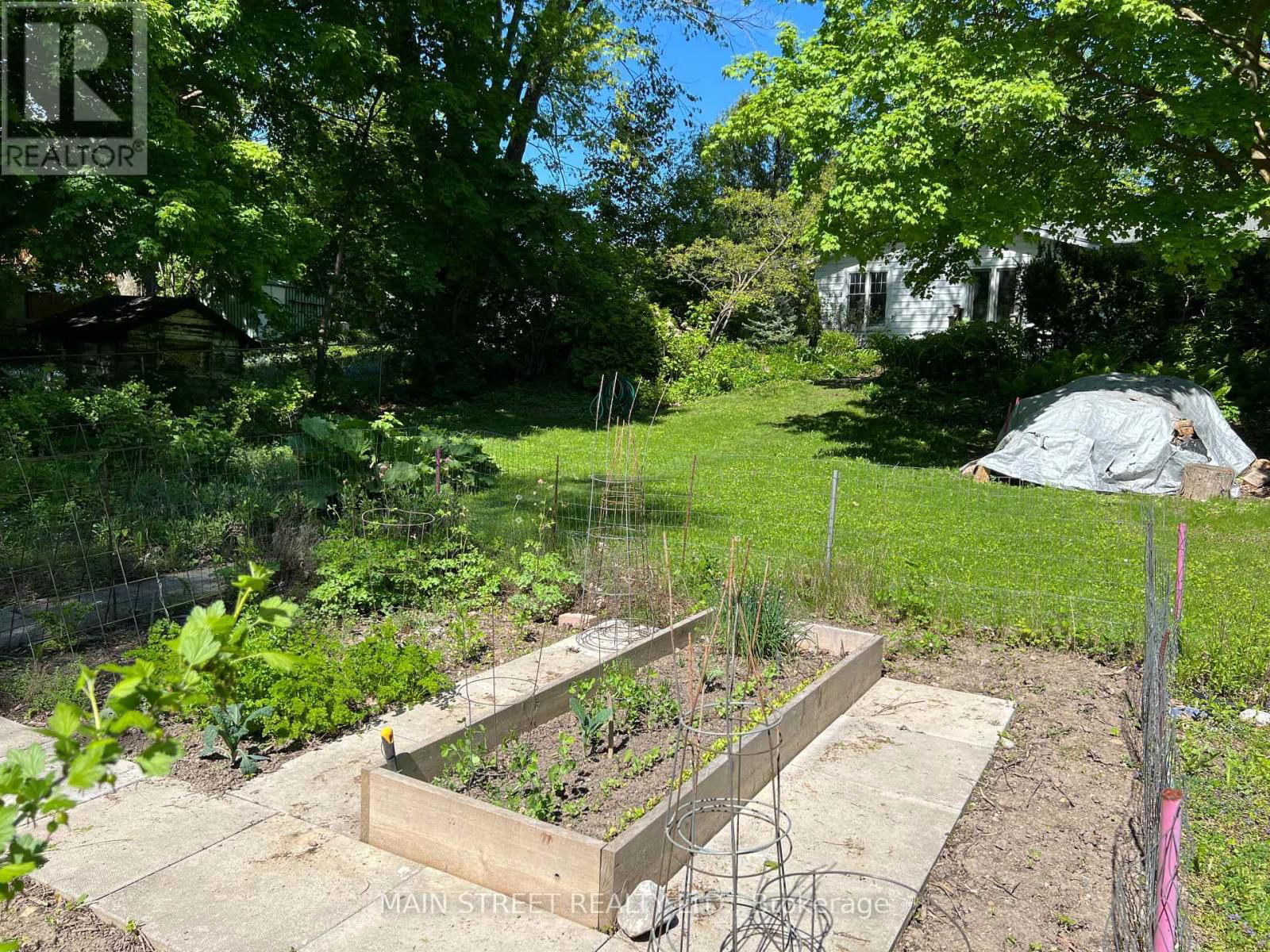 68 HILLVIEW DRIVE Image 20