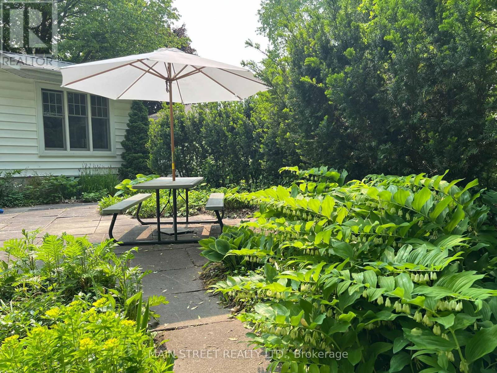 68 HILLVIEW DRIVE Image 23