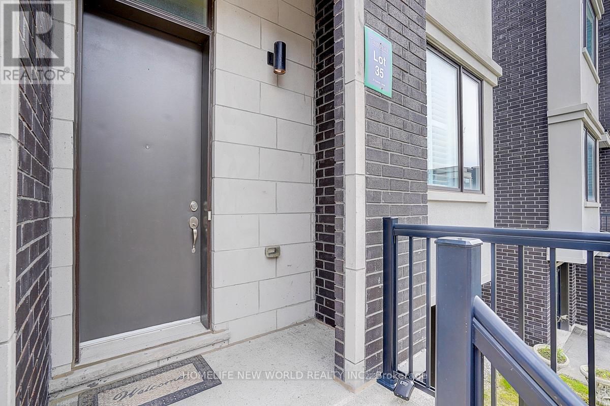 25 SYDNEY CIRCLE Image 2