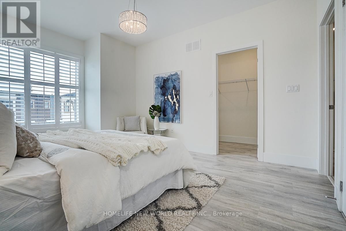 25 SYDNEY CIRCLE Image 25