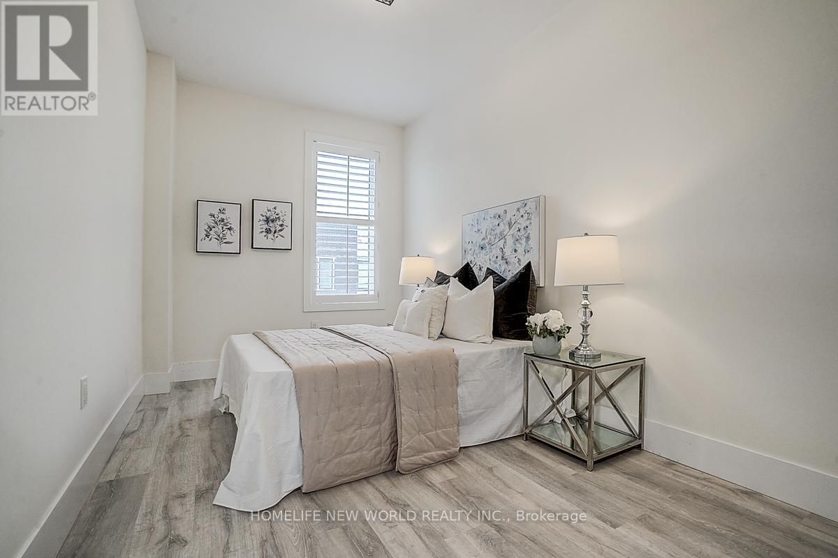 25 SYDNEY CIRCLE Image 32