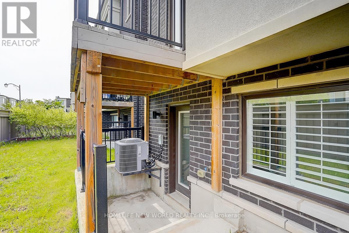 25 SYDNEY CIRCLE Image 42