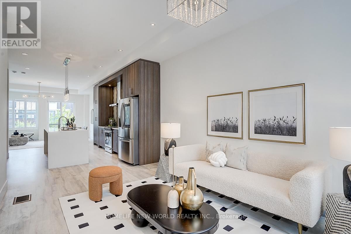 25 SYDNEY CIRCLE Image 8