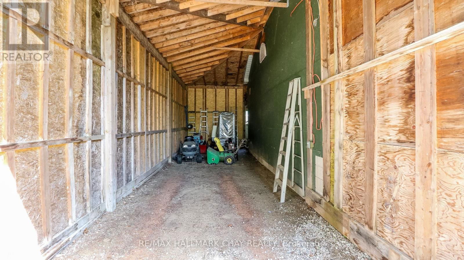 5142 30 SIDEROAD Image 40