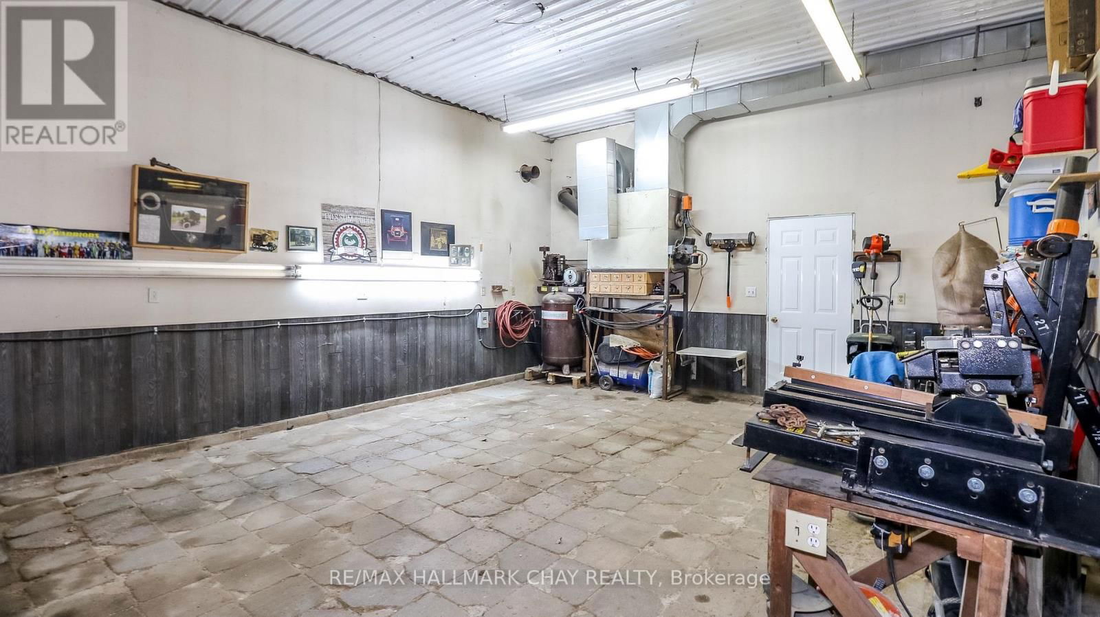 5142 30 SIDEROAD Image 43