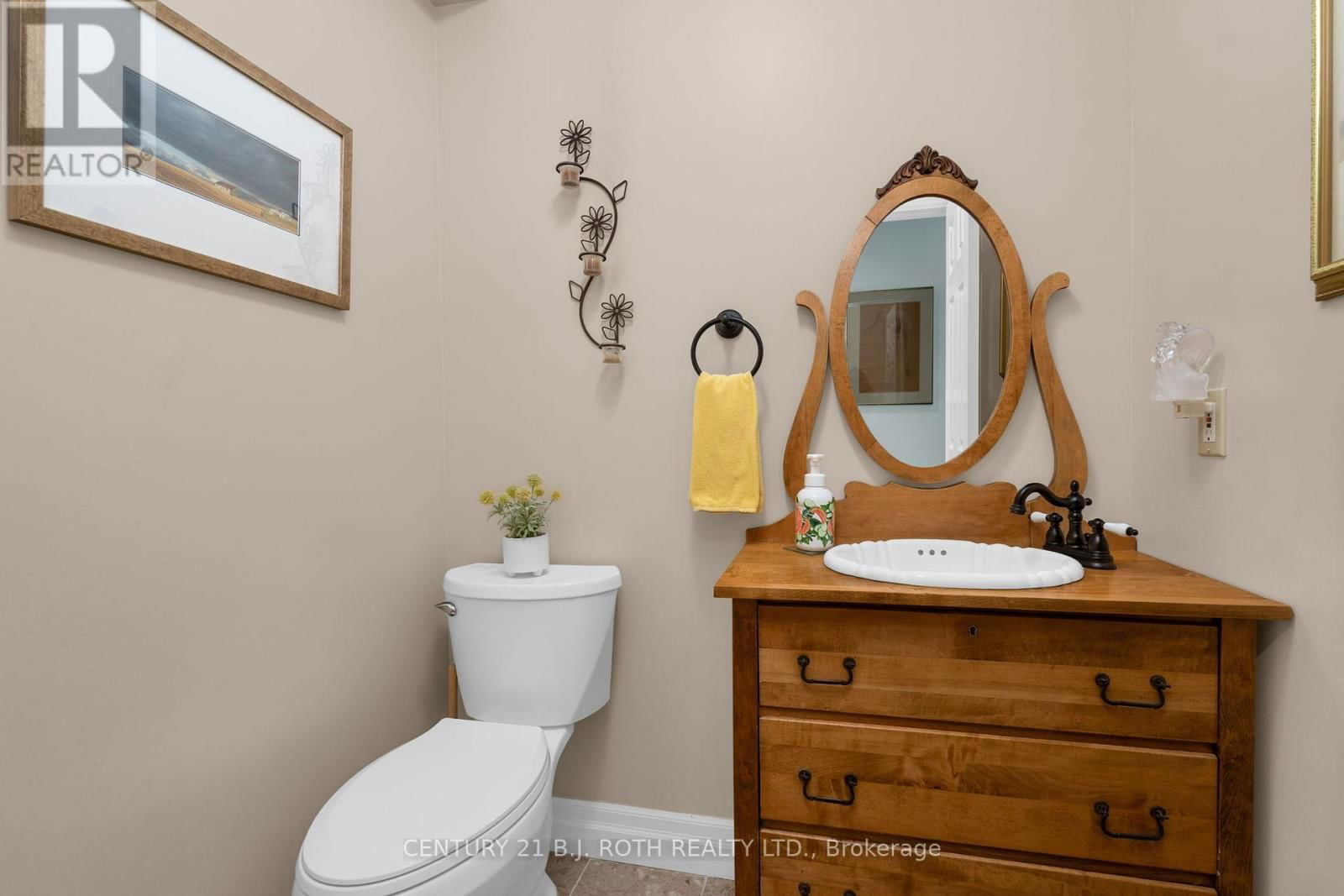 3809 EAST STREET Image 20