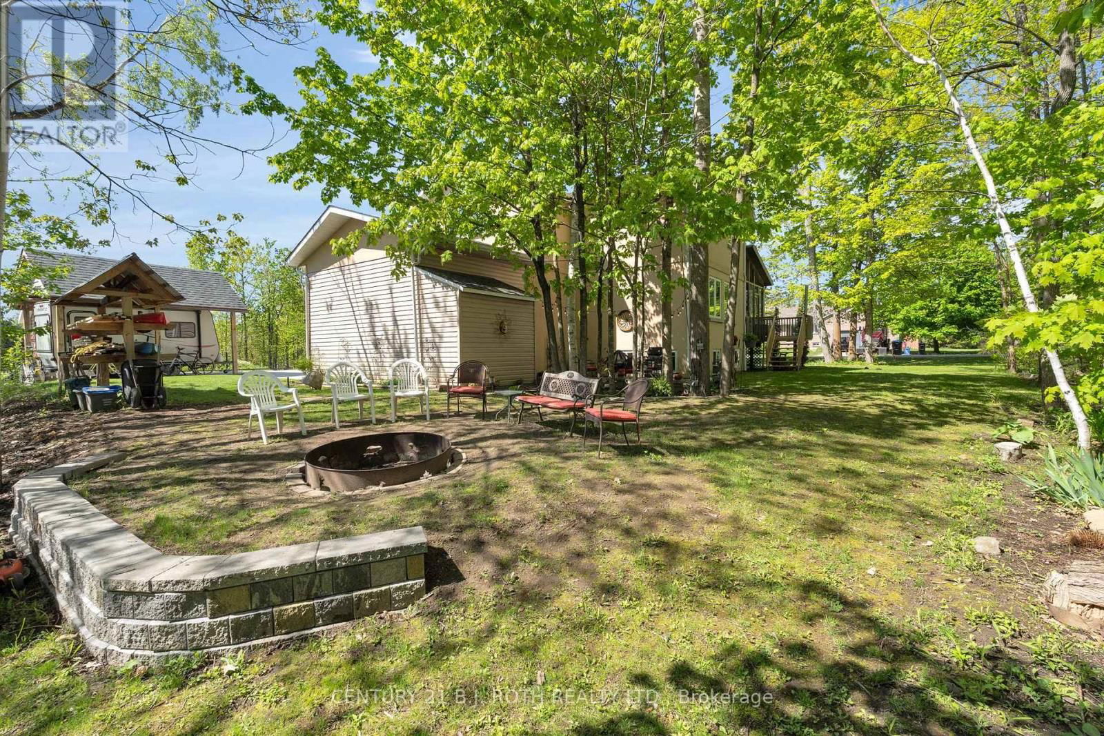 3809 EAST STREET Image 38