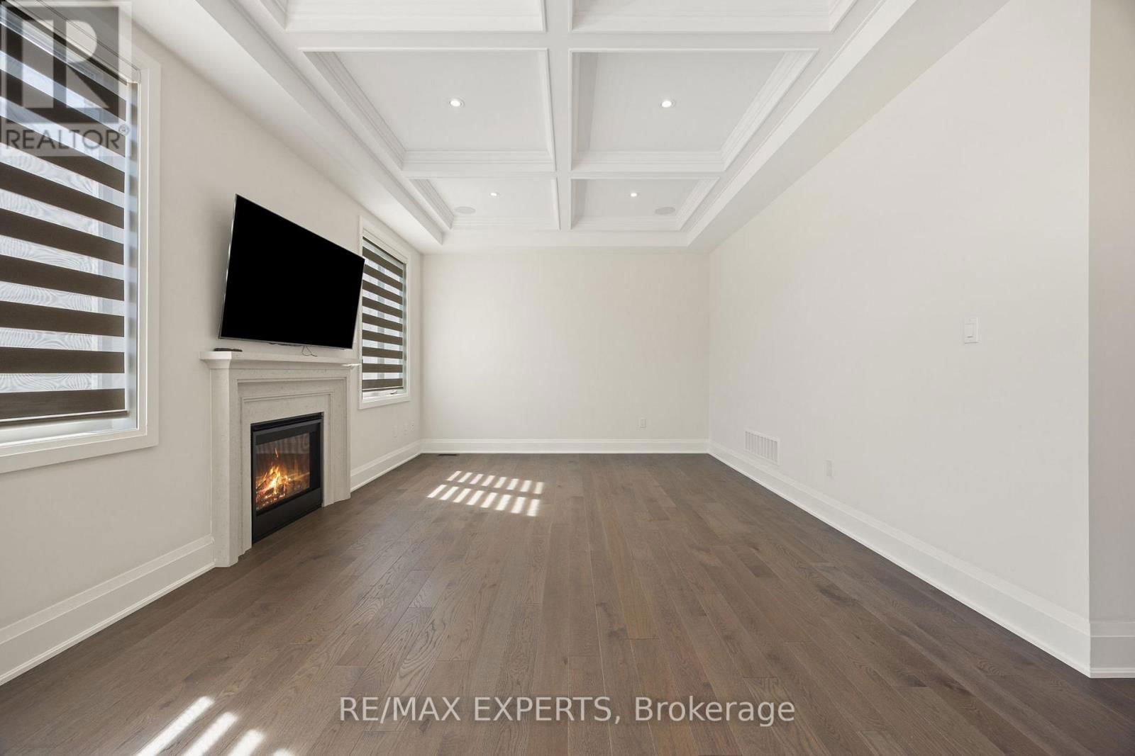 60 ROSSHAVEN CRESCENT Image 19