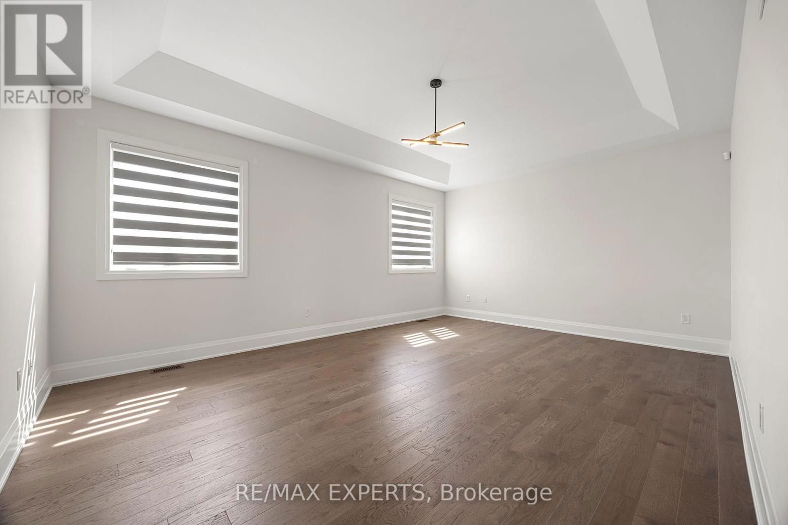60 ROSSHAVEN CRESCENT Image 34