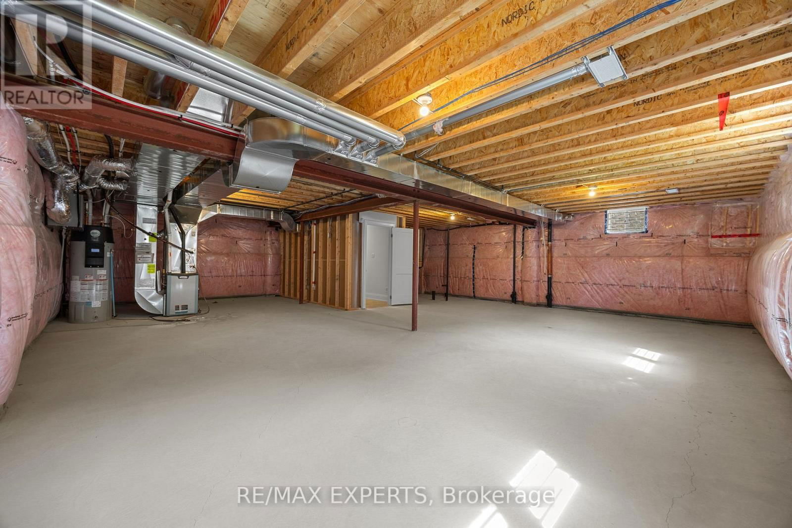 60 ROSSHAVEN CRESCENT Image 41