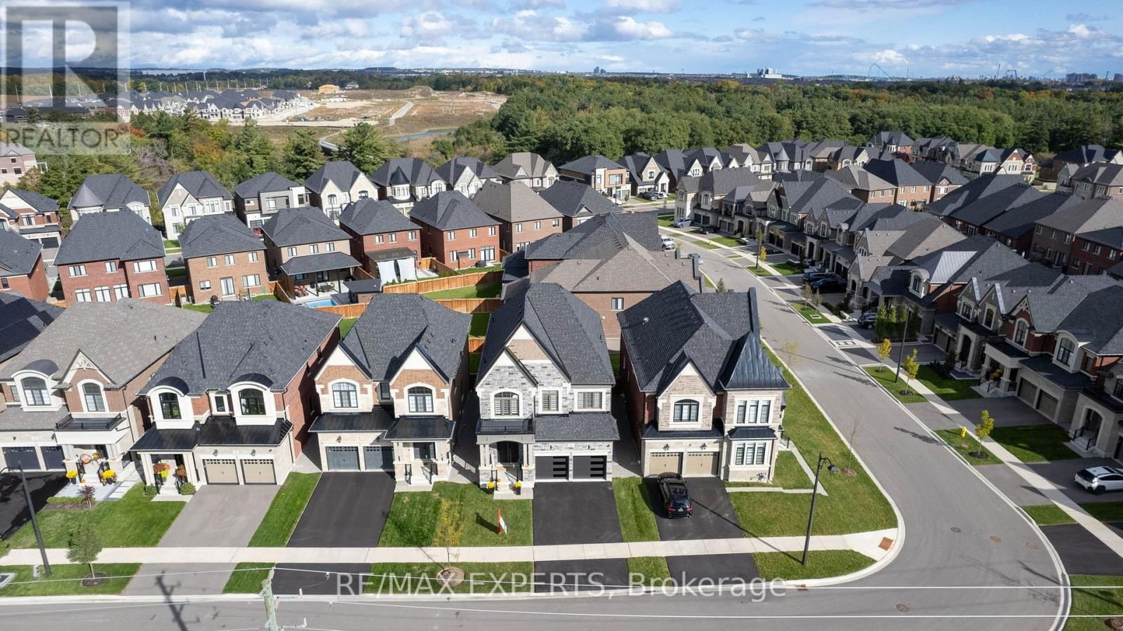 60 ROSSHAVEN CRESCENT Image 48