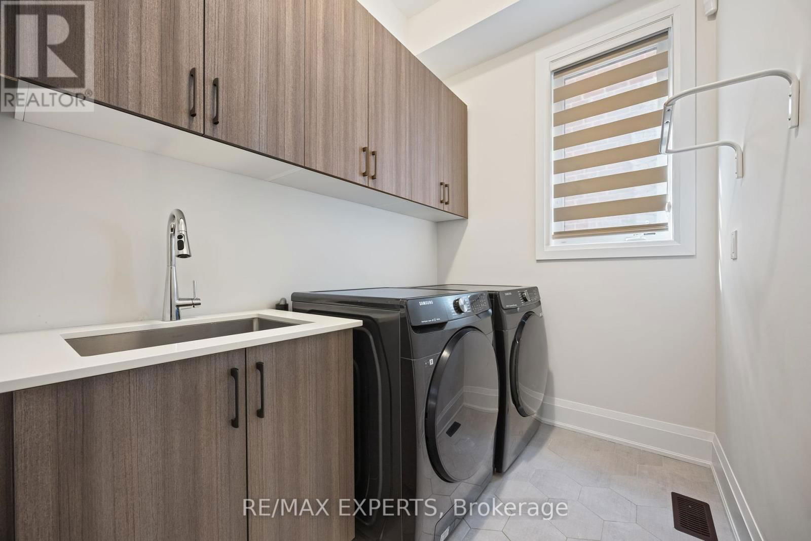 60 ROSSHAVEN CRESCENT Image 7