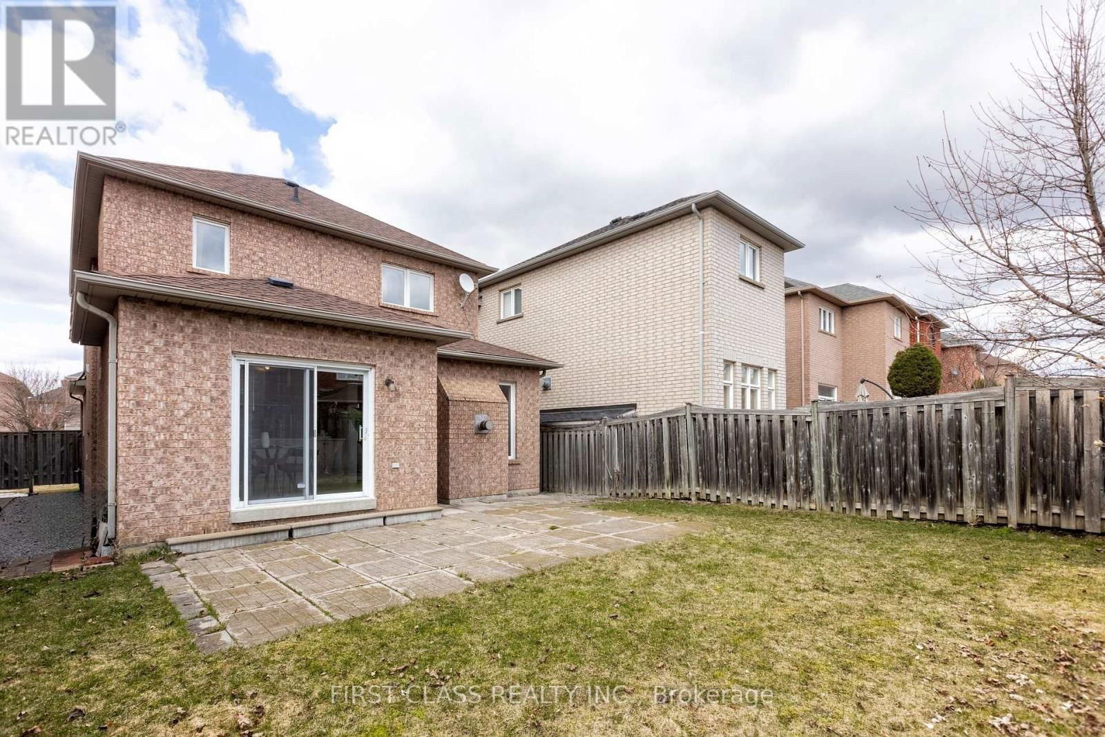 58 KIWI CRESCENT Image 29
