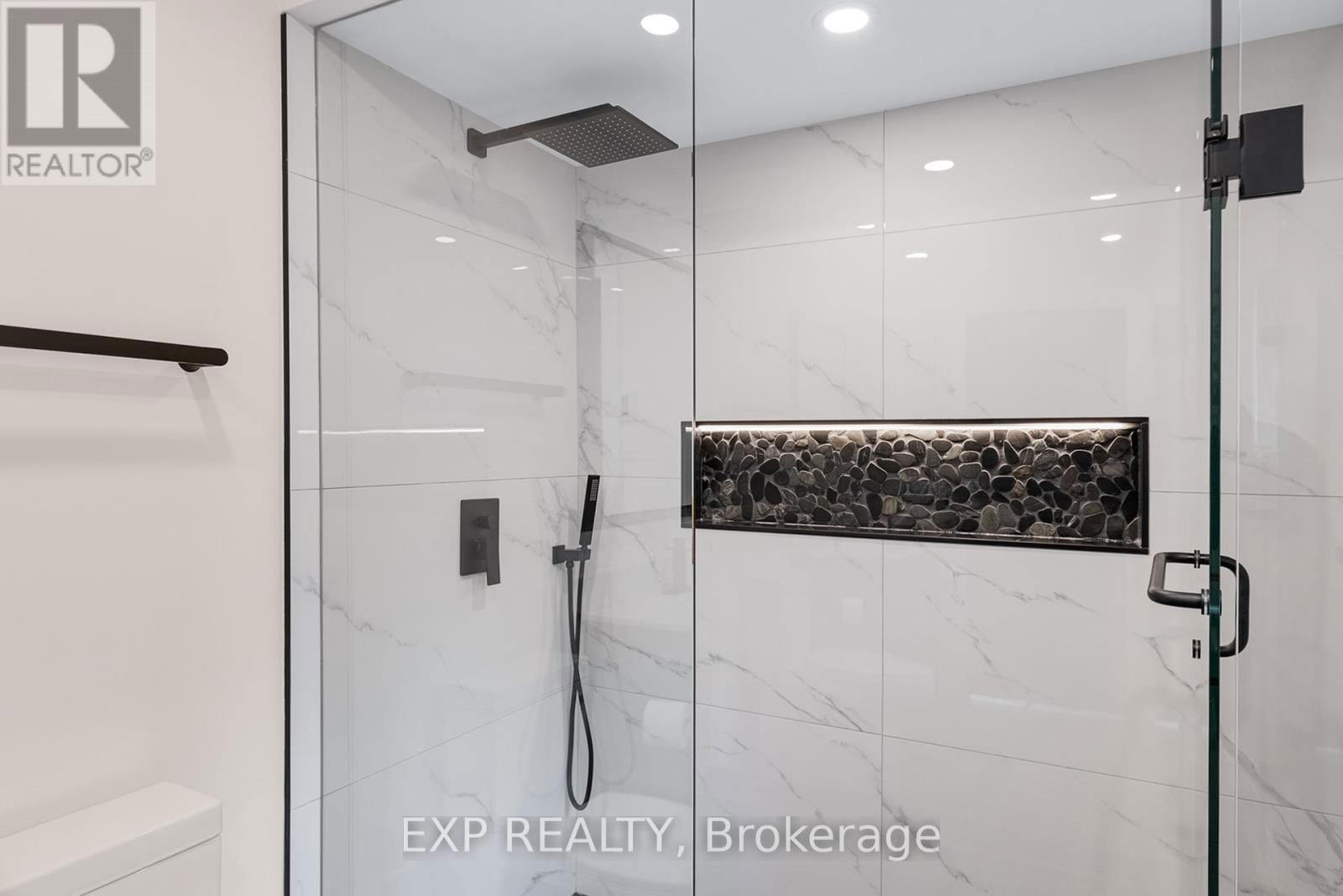 74 ATTRIDGE DRIVE Image 25