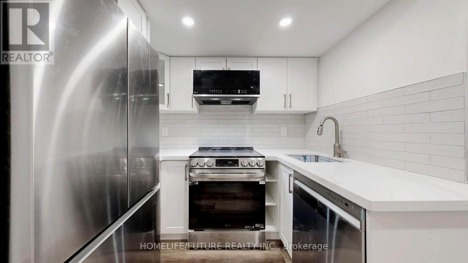 89 HAMMERSLY BOULEVARD Image 33