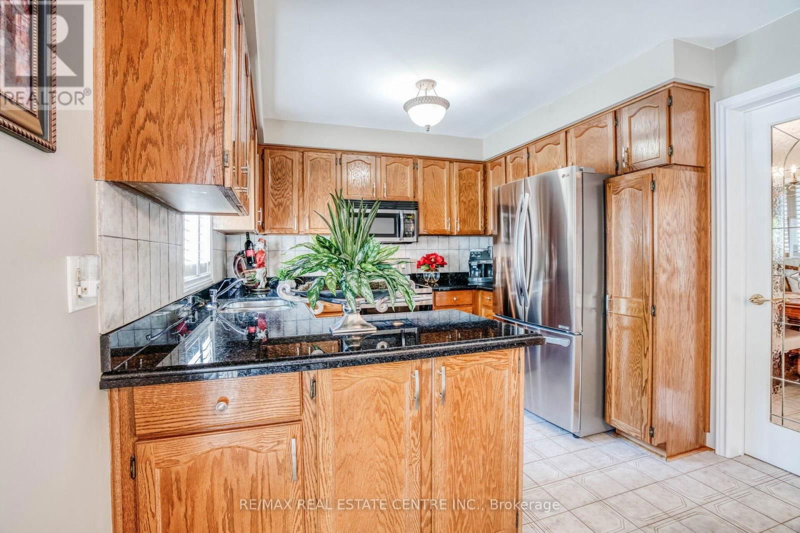 29 JANUS PLACE Image 12