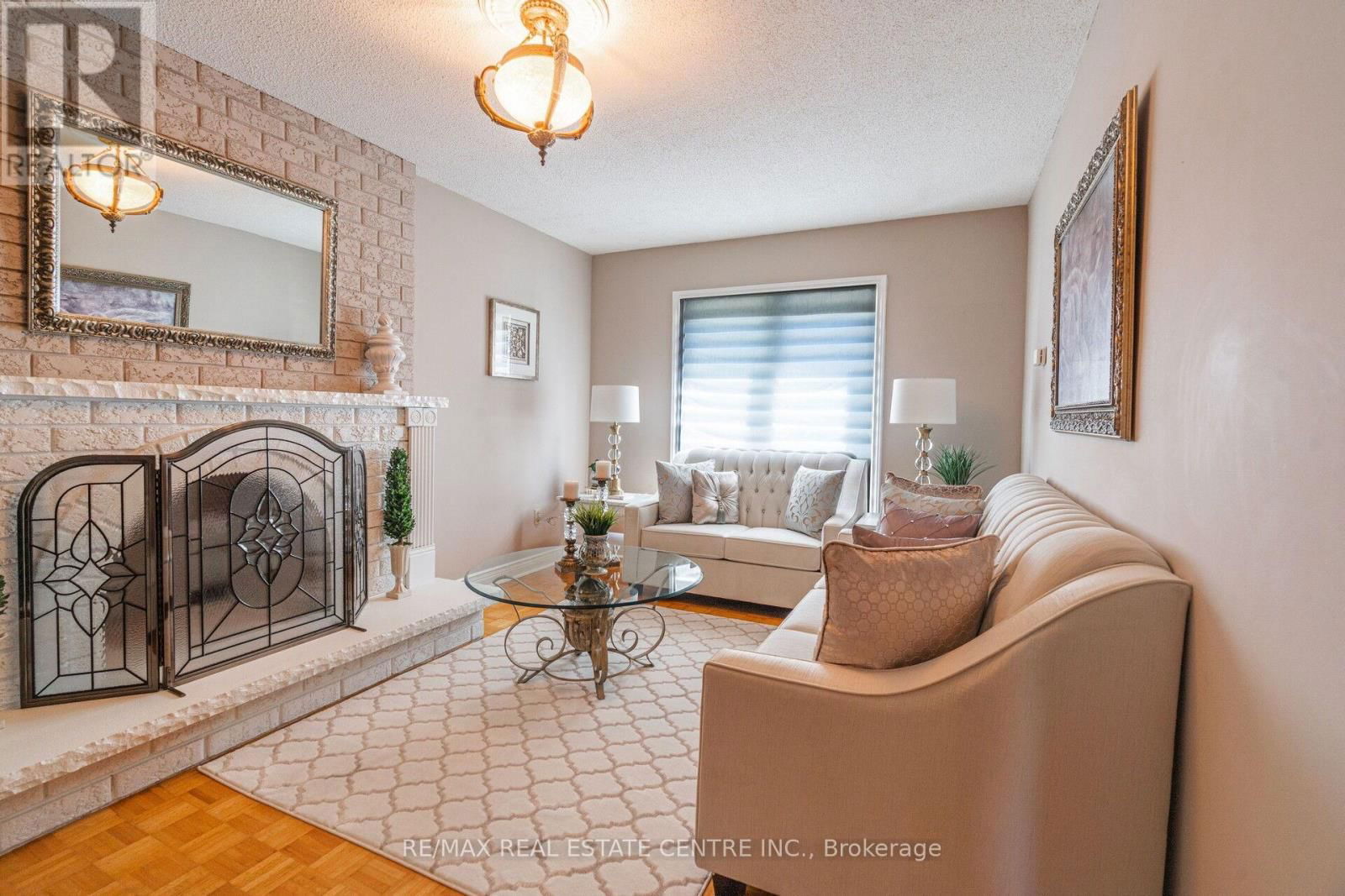 29 JANUS PLACE Image 14