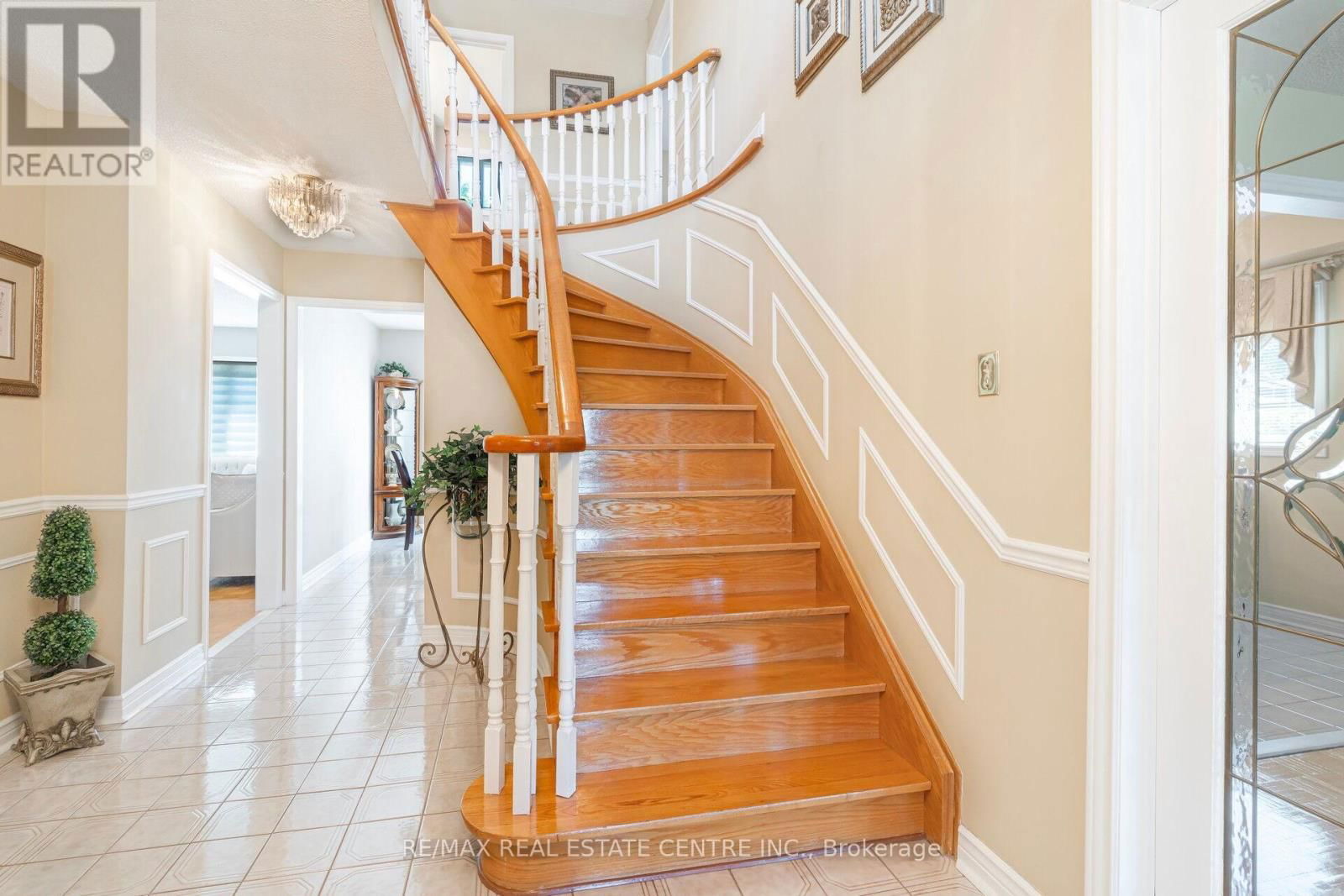29 JANUS PLACE Image 18