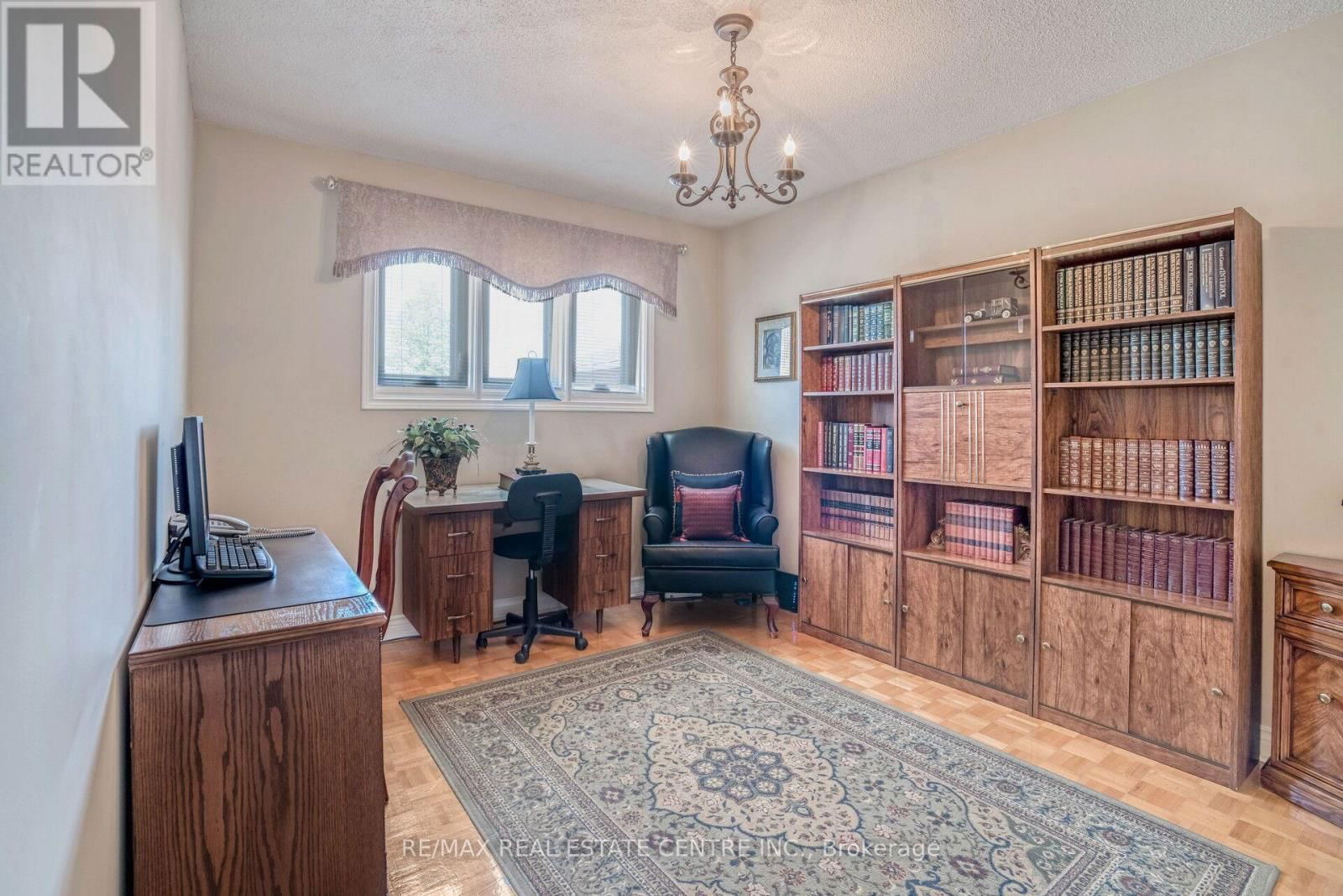 29 JANUS PLACE Image 27