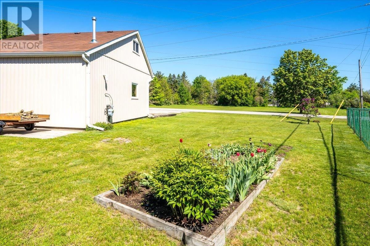 31 SUNSET STREET Image 37