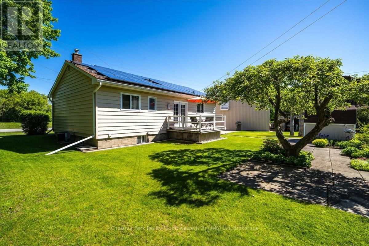 31 SUNSET STREET Image 38