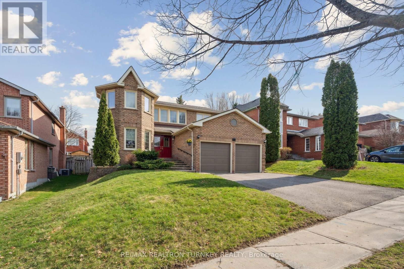 41 GOLDSMITH CRESCENT Image 1