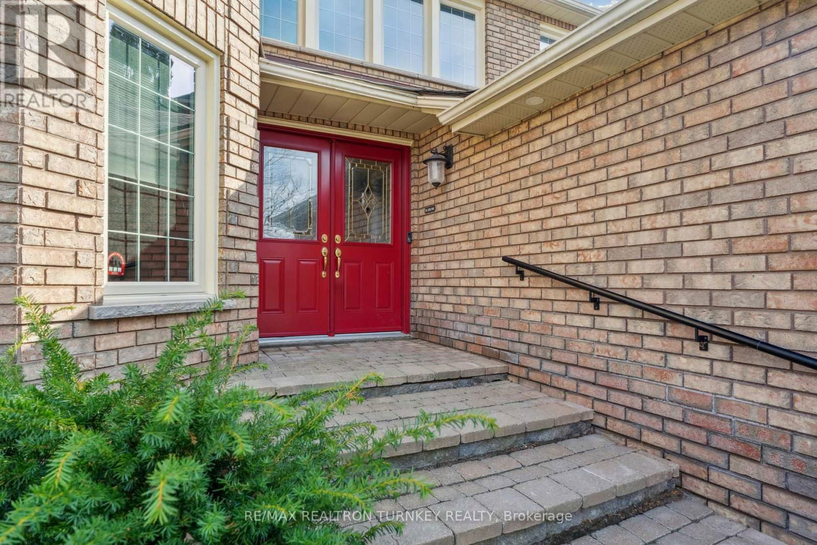 41 GOLDSMITH CRESCENT Image 2