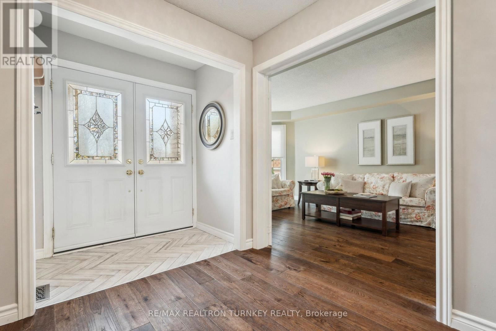 41 GOLDSMITH CRESCENT Image 3