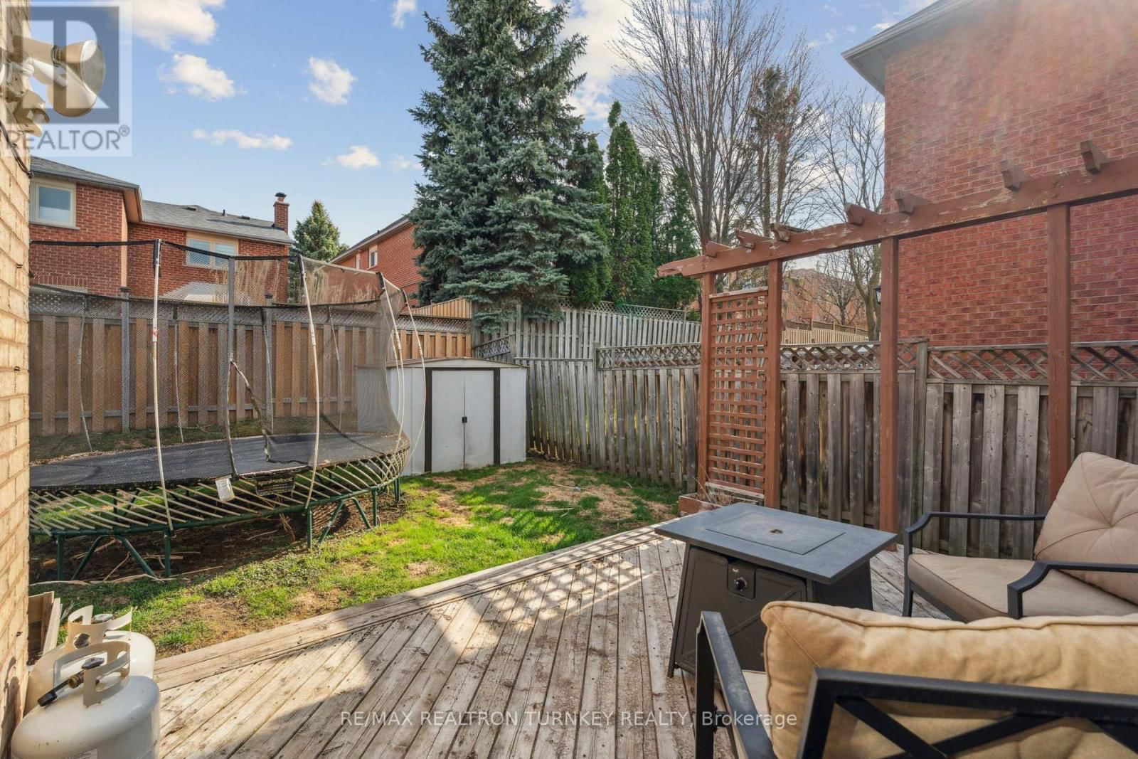 41 GOLDSMITH CRESCENT Image 38