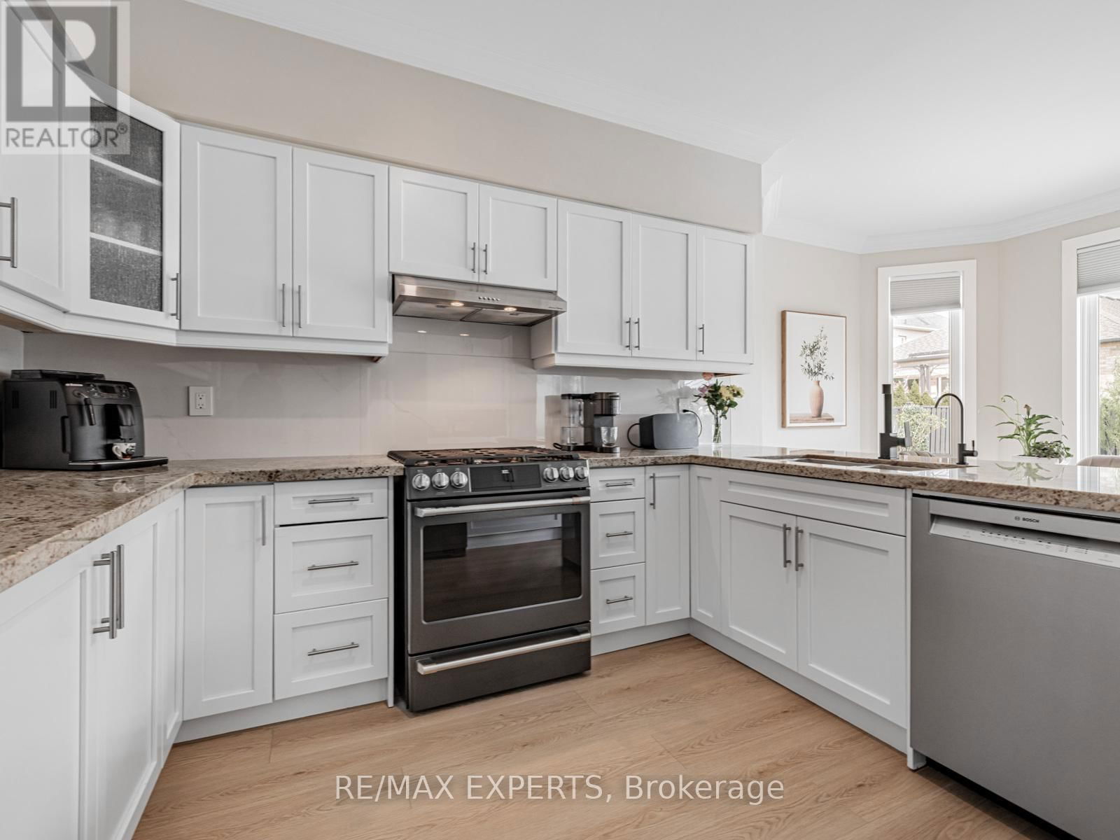 267 SUNSET RIDGE Image 15