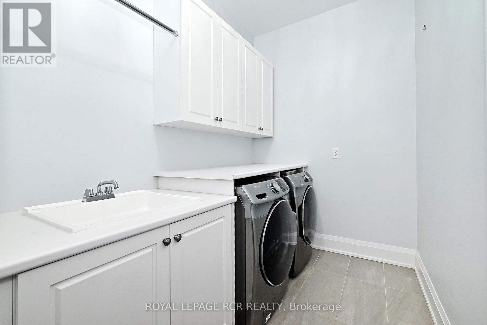 240 CONKLIN CRESCENT Image 25