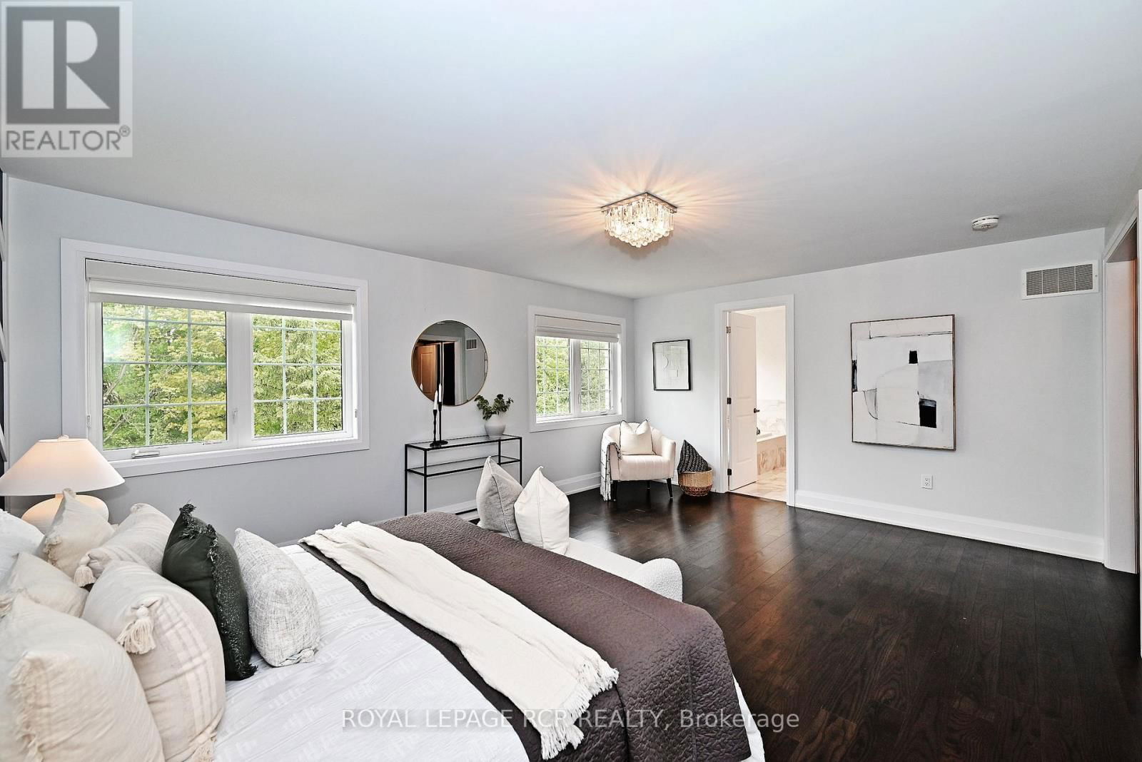 240 CONKLIN CRESCENT Image 29