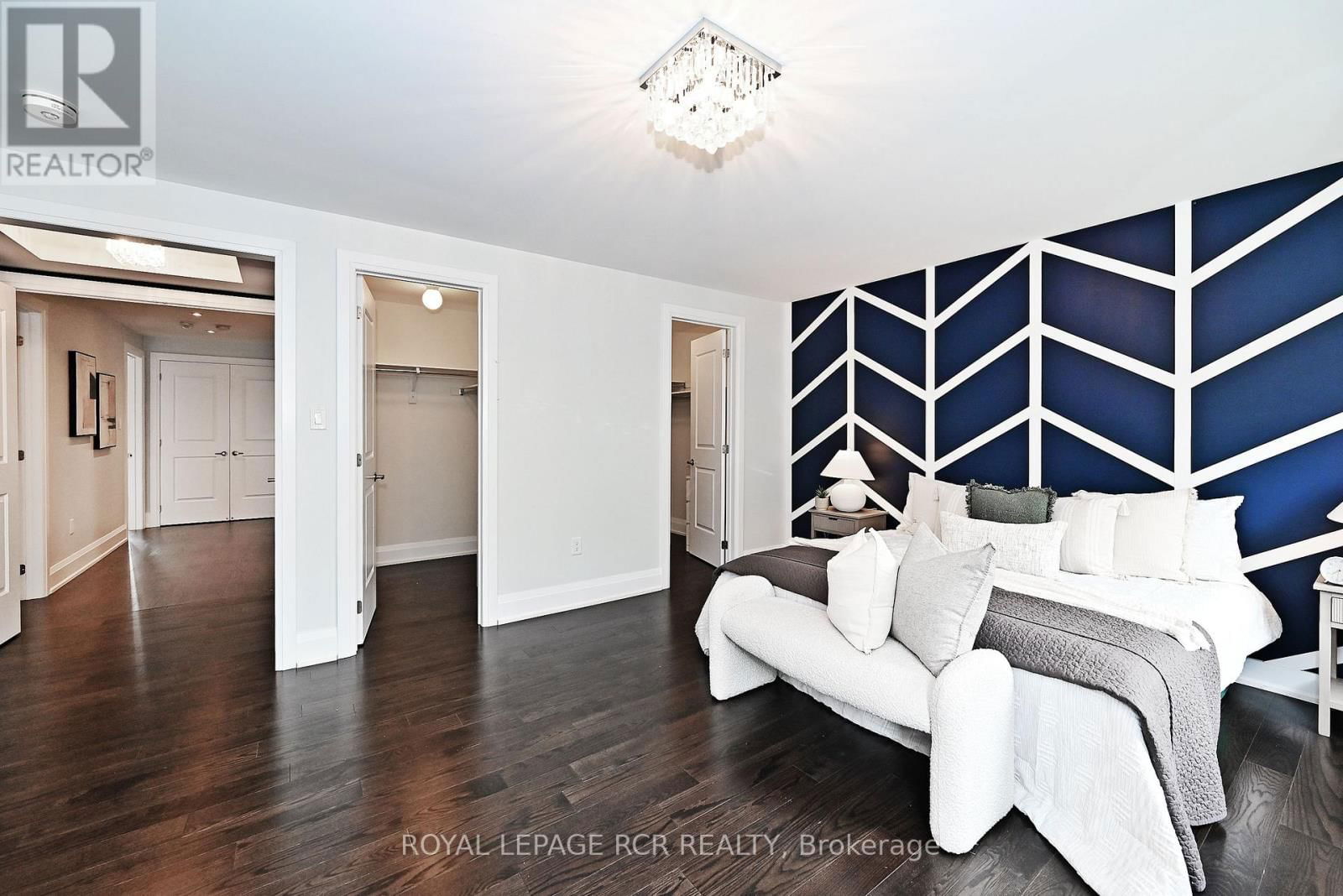 240 CONKLIN CRESCENT Image 30