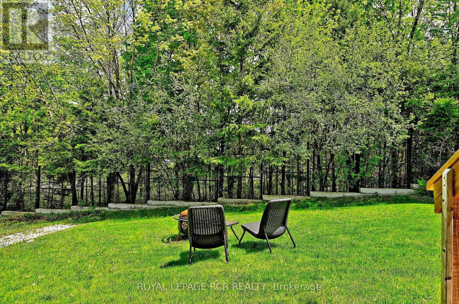 240 CONKLIN CRESCENT Image 46