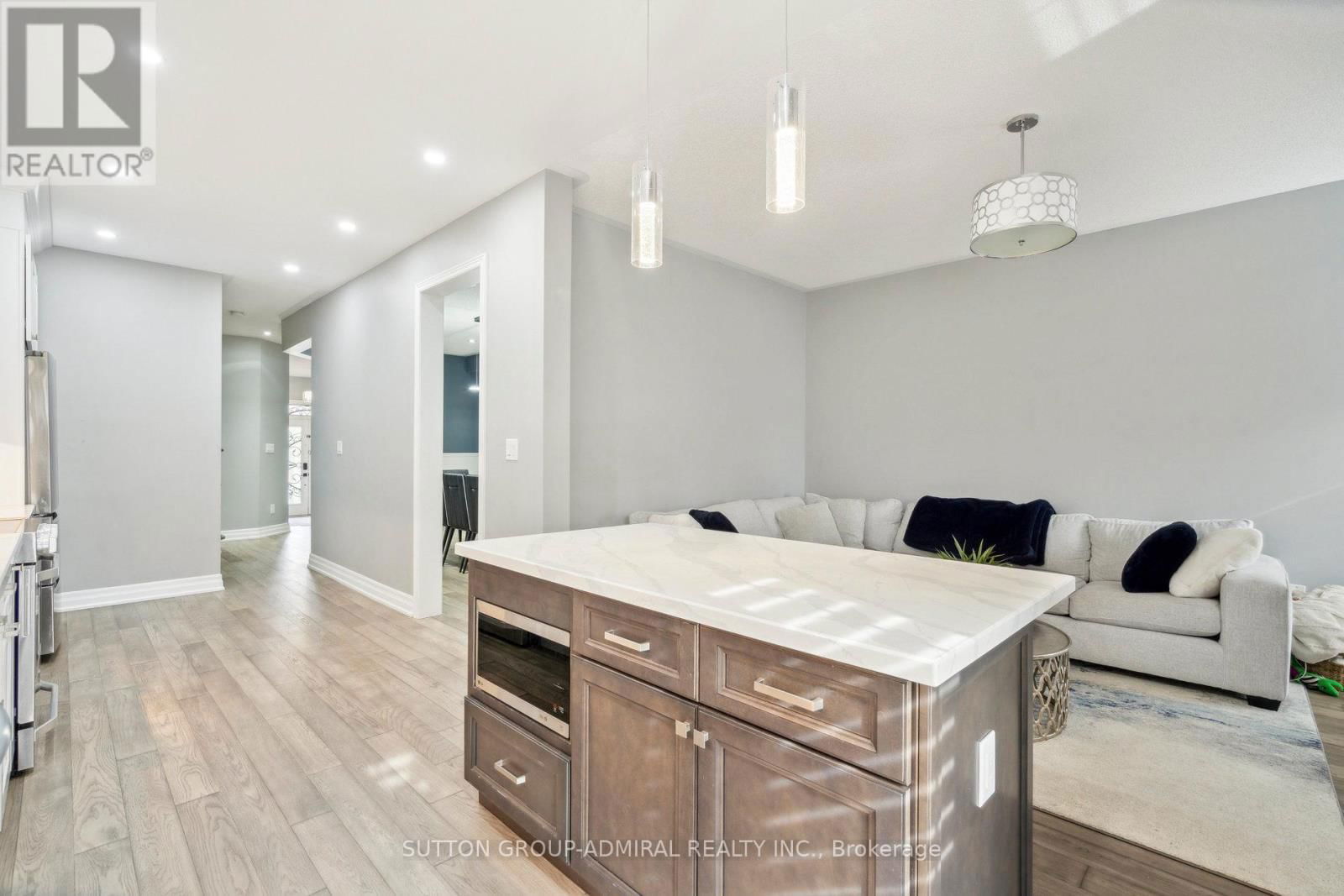 30 BLUE GROUSE ROAD Image 9