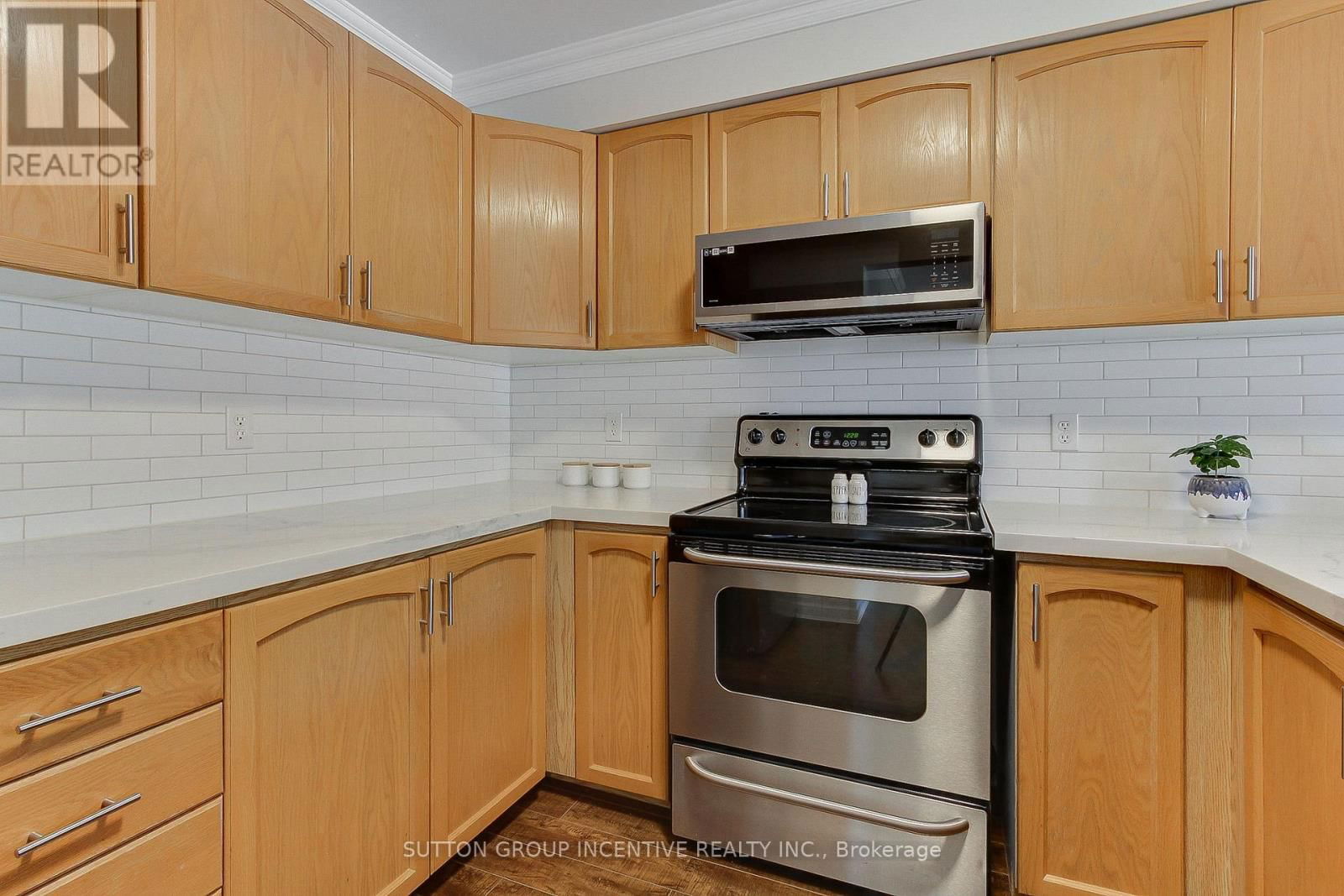 162 FAIRWOOD DRIVE Image 12