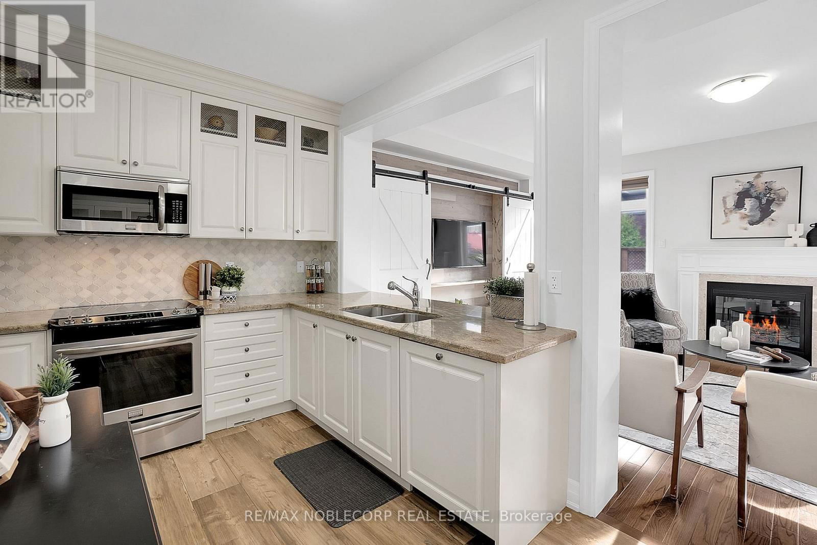 54 WELLS ORCHARD CRESCENT Image 11