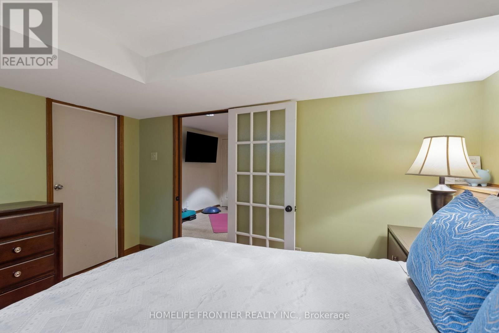 40 DELTA CRESCENT Image 30