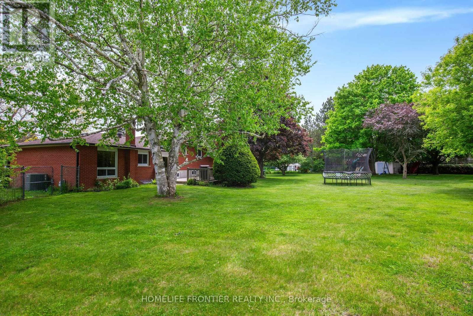 40 DELTA CRESCENT Image 37