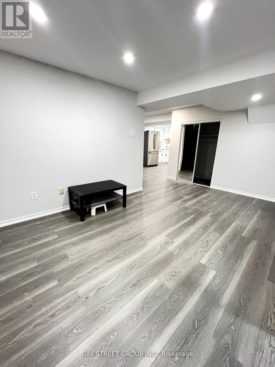 Lower - 21 WINCANTON ROAD Image 10