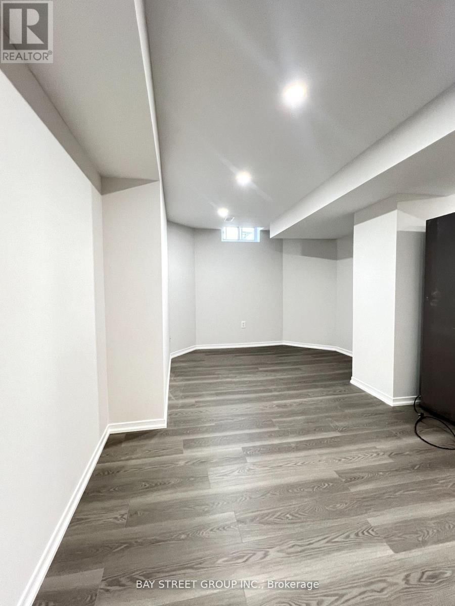 Lower - 21 WINCANTON ROAD Image 12