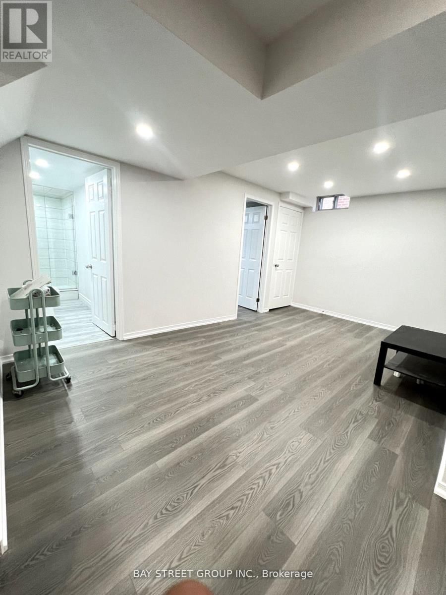 Lower - 21 WINCANTON ROAD Image 13