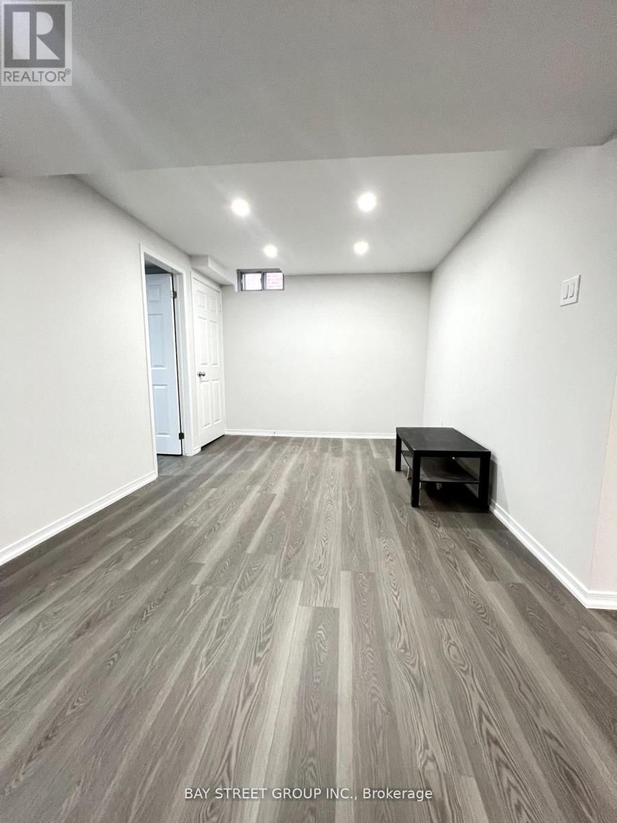 Lower - 21 WINCANTON ROAD Image 14